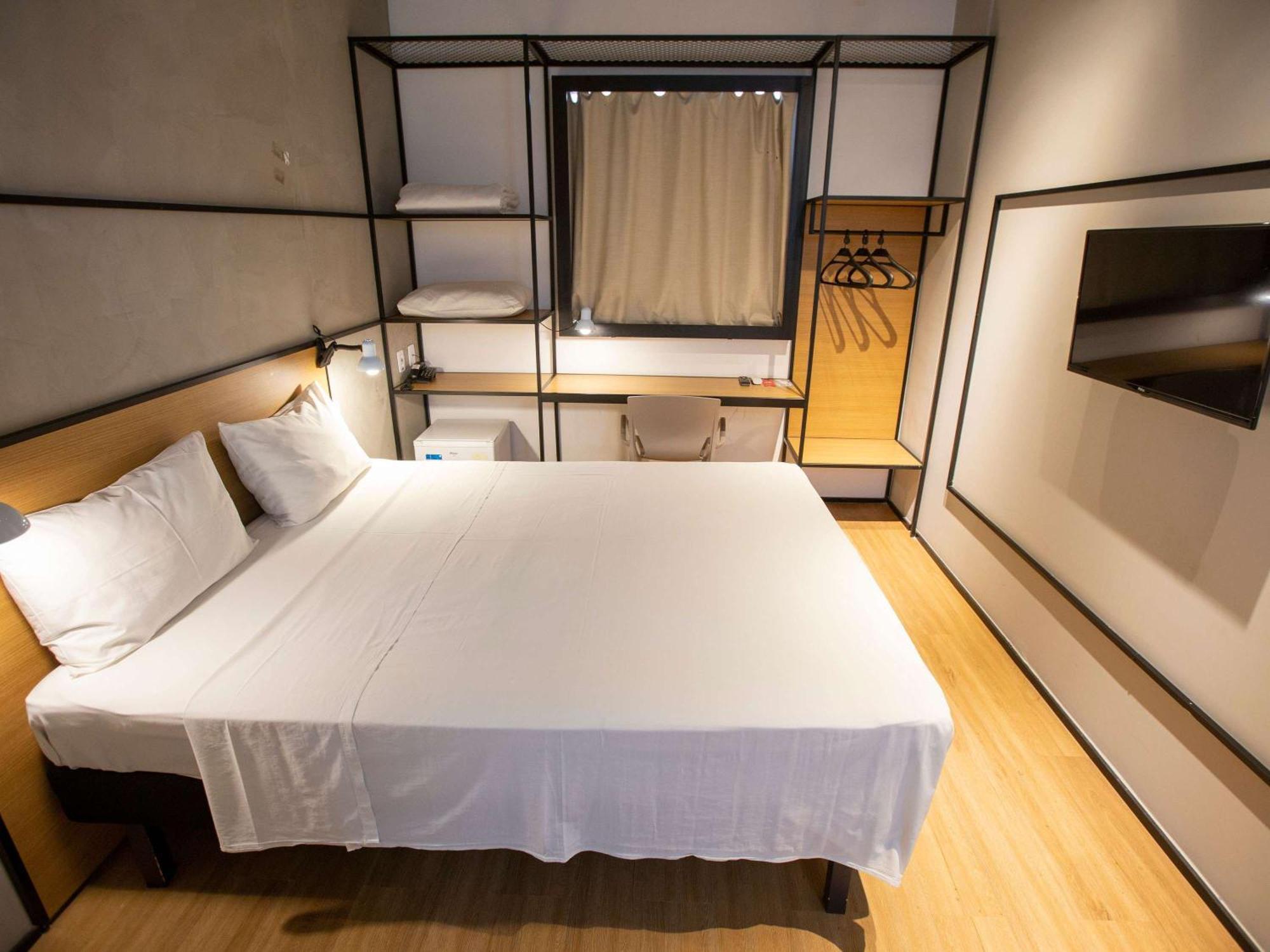 Ibis Shopping 3*